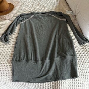 Pravana sweater dress/shirt-with pockets!